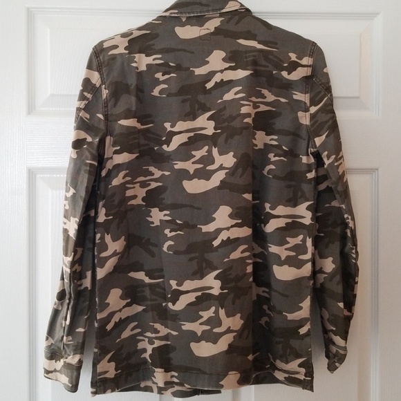 JAG brand camo jacket small - Picture 3 of 3